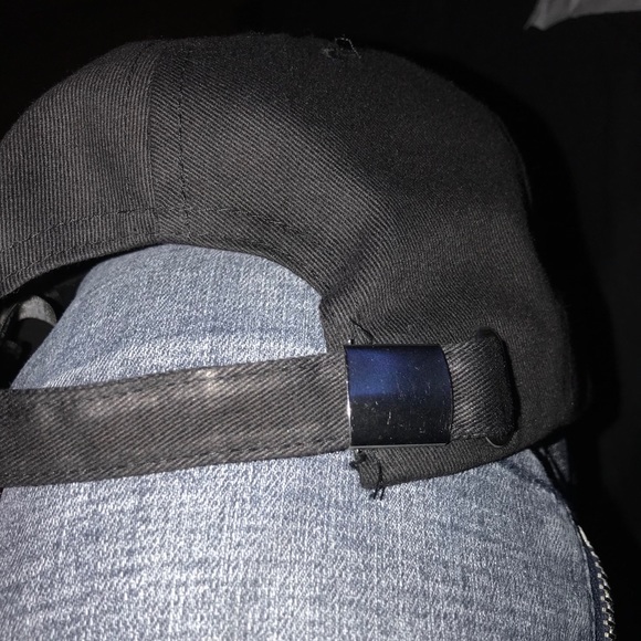 Woman’s BEBE black hat with Swarovski crystals - Picture 5 of 5